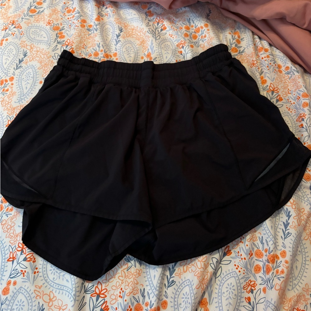 Lululemon hotty hot shorts